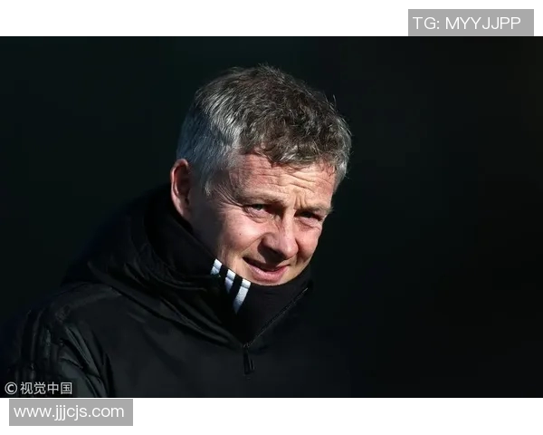 足球场上笑声不断 球星们的搞笑诗句大合集